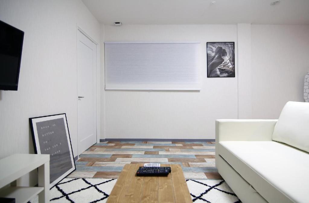 Kino浅草 Appartement Tokio Buitenkant foto